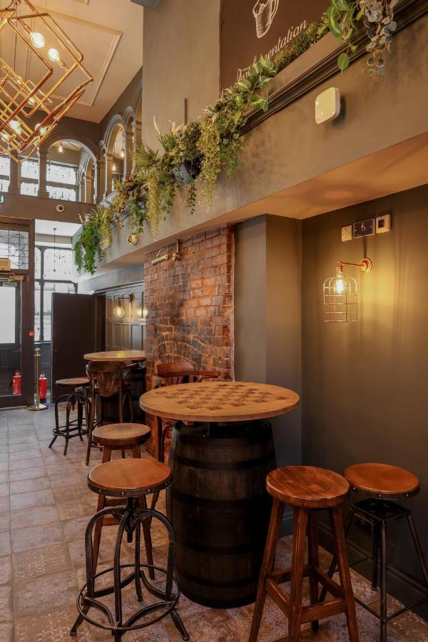 The Turks Head Hotel Exeter Exterior photo
